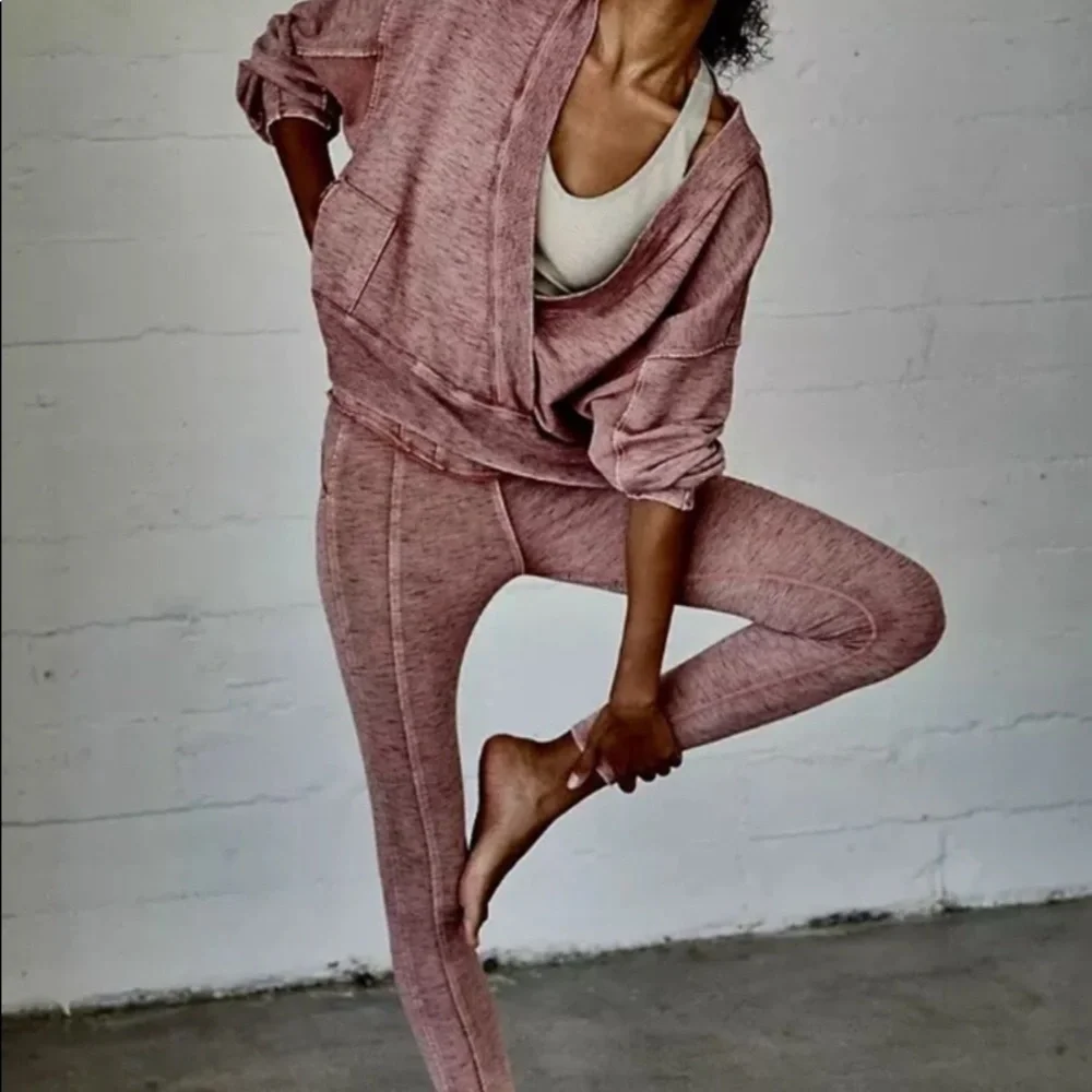 NWT Free People Movement Surplice Legging Wrap Sweatshirt Set Large.